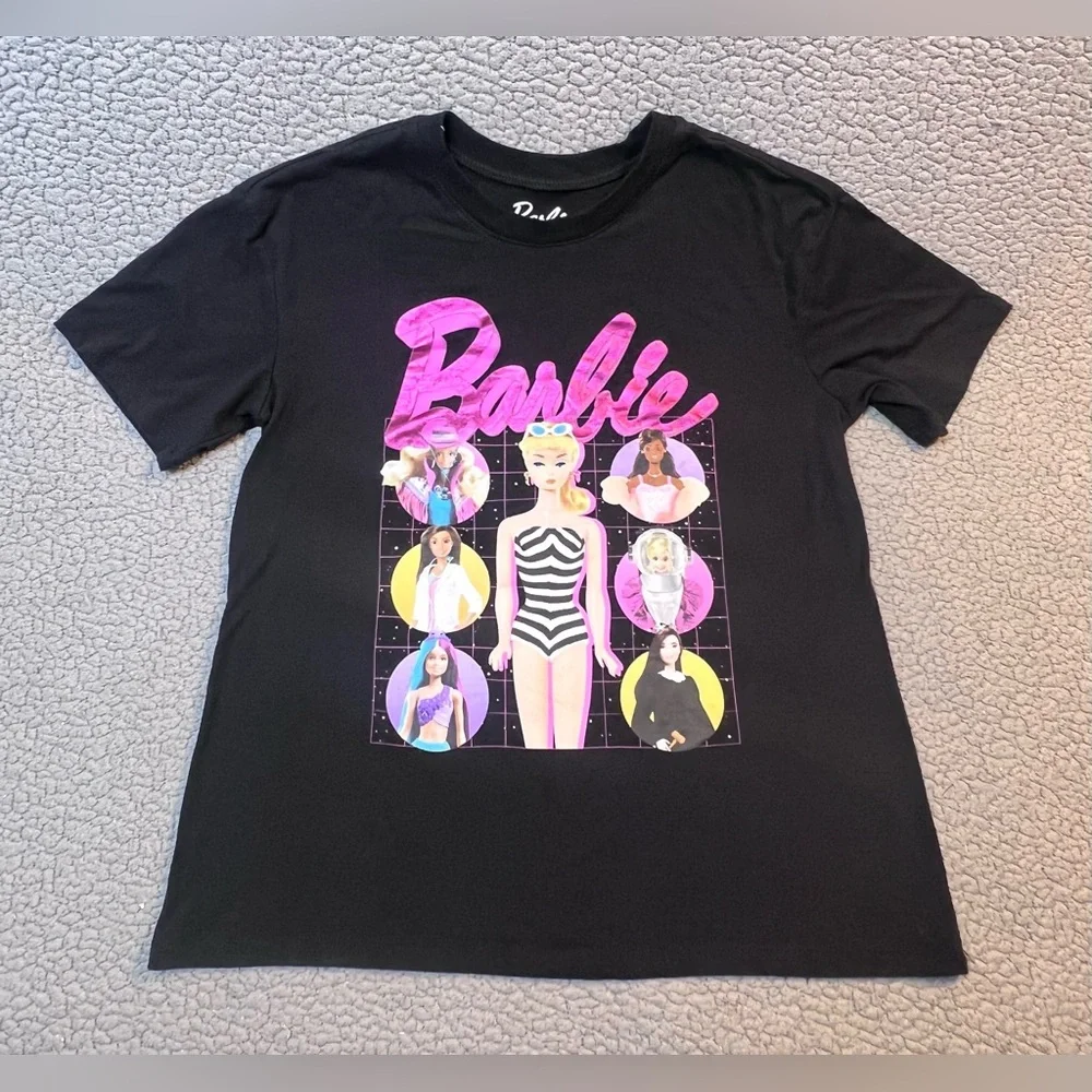 Mattel Barbie Short Sleeve T Shirt Juniors Size Medium Black And Pink - Picture 2 of 7